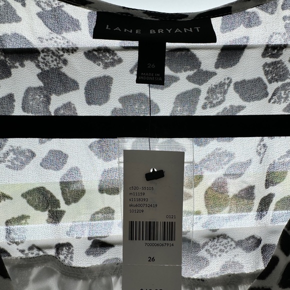 Lane Bryant size 26 blouse BNWT - Picture 2 of 5